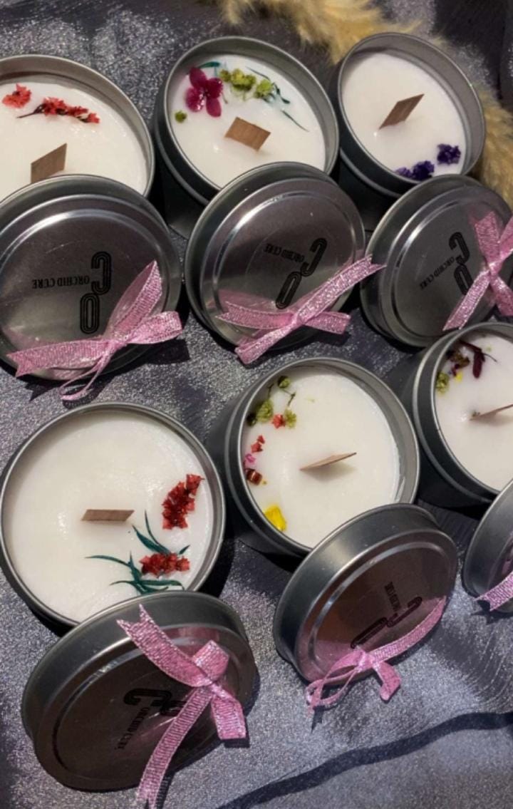 1pc Stylish Scented Candle Tin For Home Decor and Gift Packs Looking Marvelous with Nice Fragrance