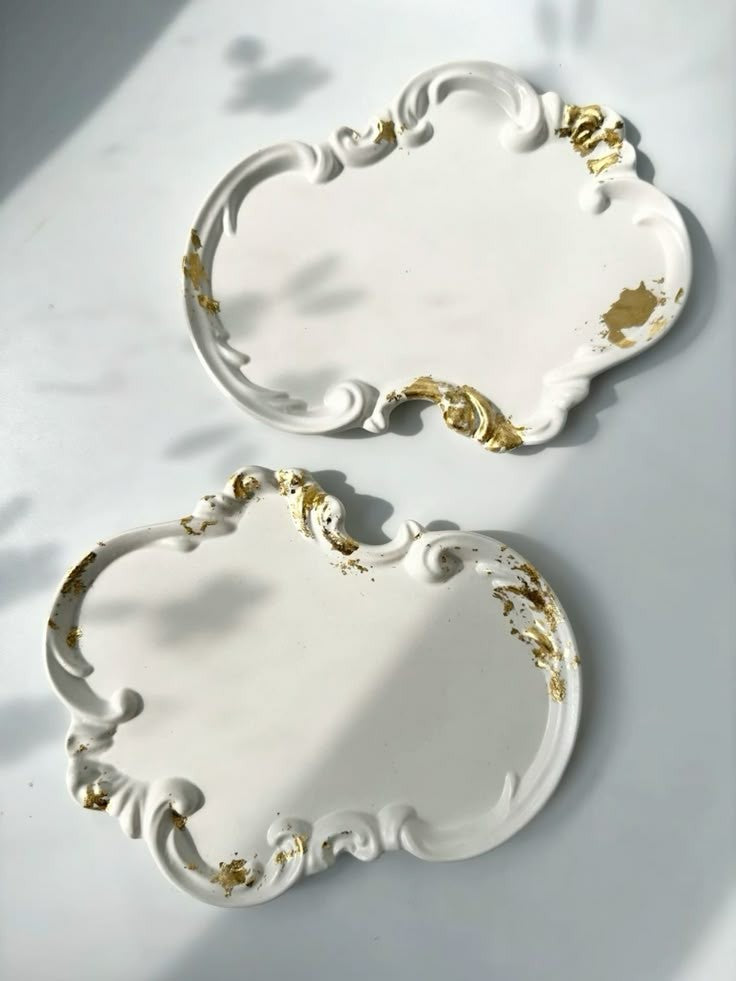 1pc Stylish Ashtray So cute, Best for Candles Arrangement, perfumes and Jewellery plain and Glittery Effect both Available