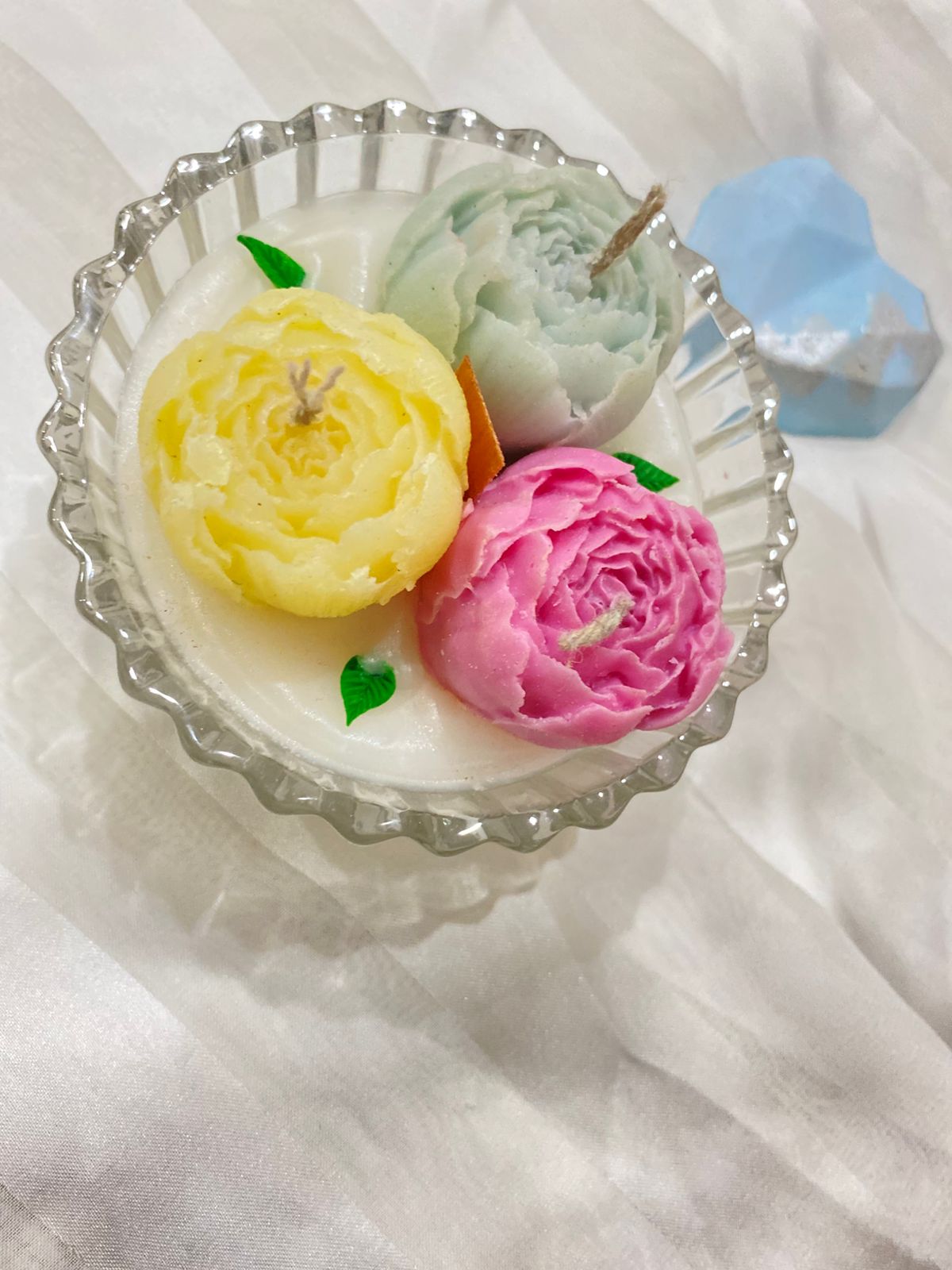 1pc Bouquet Candle have 4 wicks for Lit Looking Marvelous for Home decor and Gift Packs Now in Sale Price